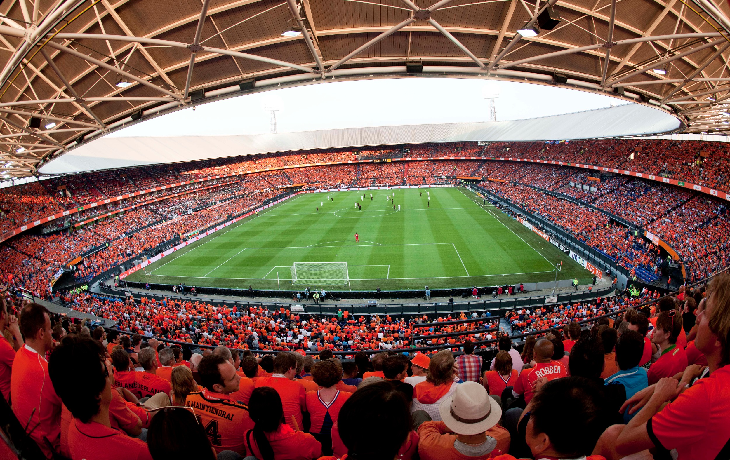 Feyenoord-supporters met korting naar Nederland - Feyenoord.nl